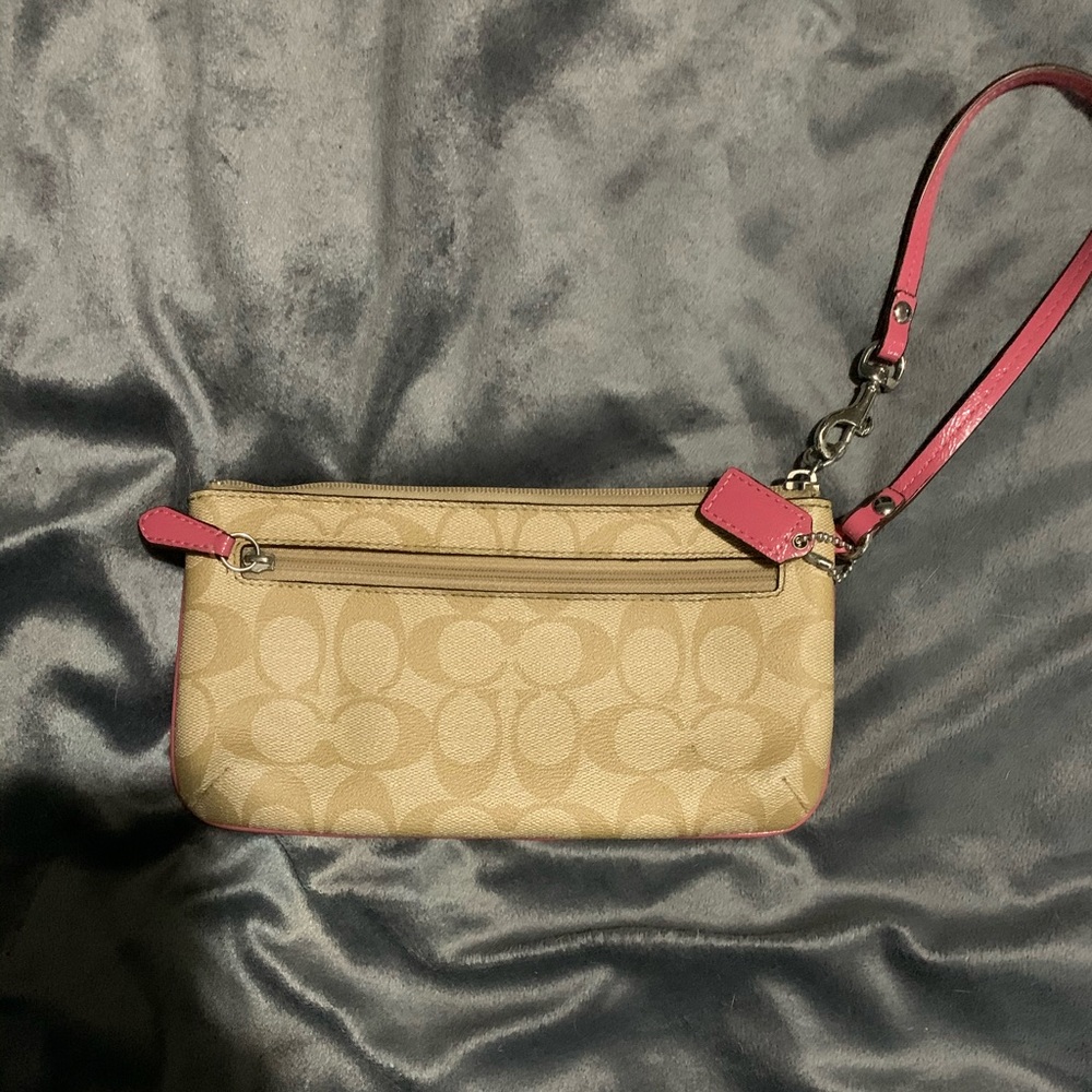 Coach wristlet - Picture 2 of 3